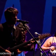 cueca_chilena_cueca_rock__festival_masa_consejo_de_la_cultura_conjunto_chileno_musical_fiestas_patrias_fiestas_costumbristas_pandero_baile_nacional_los_residentes_de_la_cueca_9