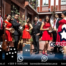 Los_residentes_cueca_chilena_musica_chilena_folclor_conjunto_musical_cuequero_cueca_urbana_cueca_brava_fiestas_patrias_chile_danza_nacional_IMG_1792